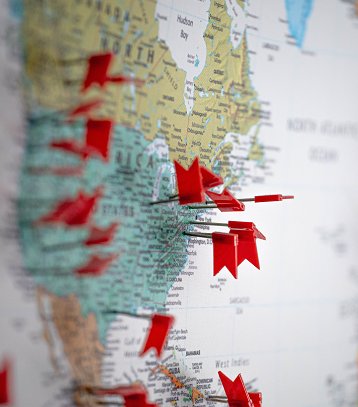 Crowdsourced GIS Data and the Bystander Effect